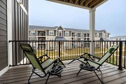 20 mins DT | Sleeps 9 | Earthy Elegance Spacious