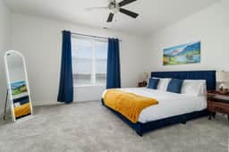 20mins DT Indy | Sleeps 4 | Golden Sun SpaciousGym