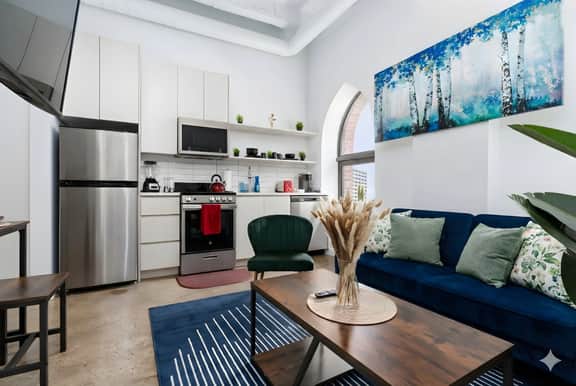 Peaceful Cozy Loft | 13 mins DT | 4 mins Lake