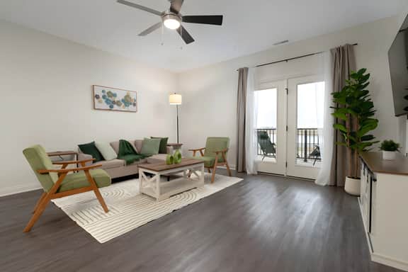 20 mins DT | Sleeps 4 | Opulent Suite Spacious Gym