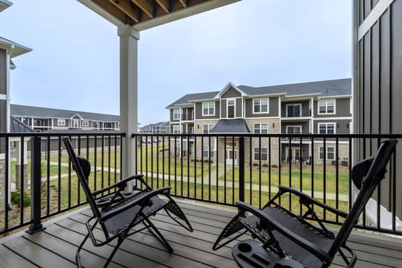 20 mins DT| Sleeps 5 | Illustrious Haven Spacious Gym