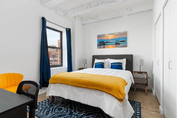 Regal Stylish Loft Rooftop|13 mins DT |4 mins Lake