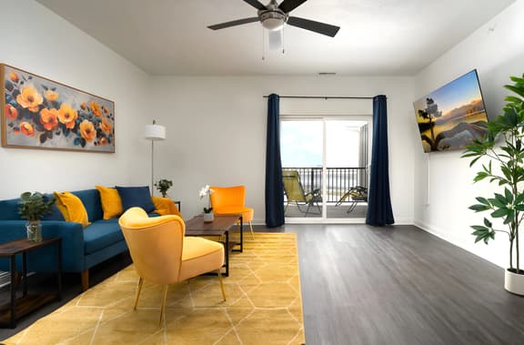 20mins DT Indy | Sleeps 4 | Golden Sun SpaciousGym