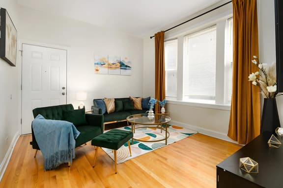 15 mins DT| HumboldtPark Gem | Sleeps 8 | FreePark