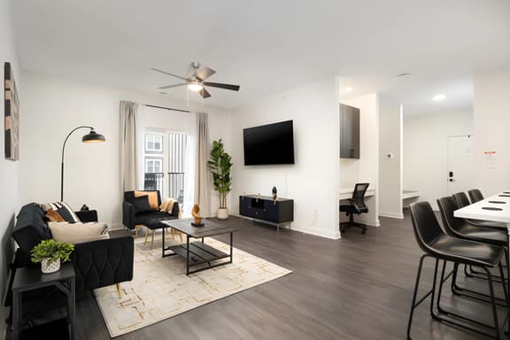 20 mins DT| Sleeps 5 | Illustrious Haven Spacious Gym