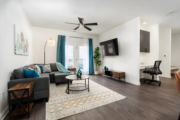 20 mins DT| Sleeps 9 | Aqua Oasis Spacious Gym
